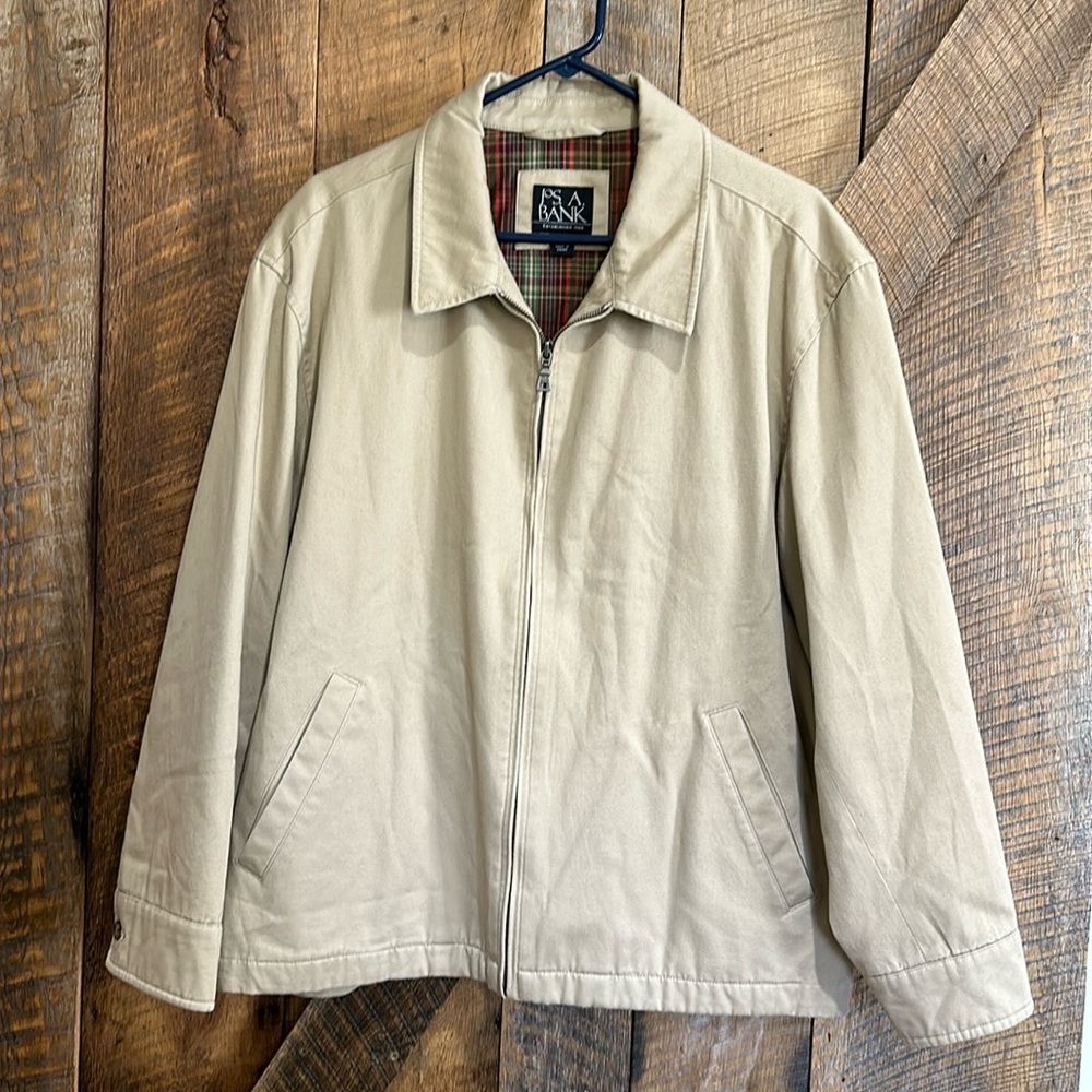 Jos. A. Bank Men's Cream Jacket size Large